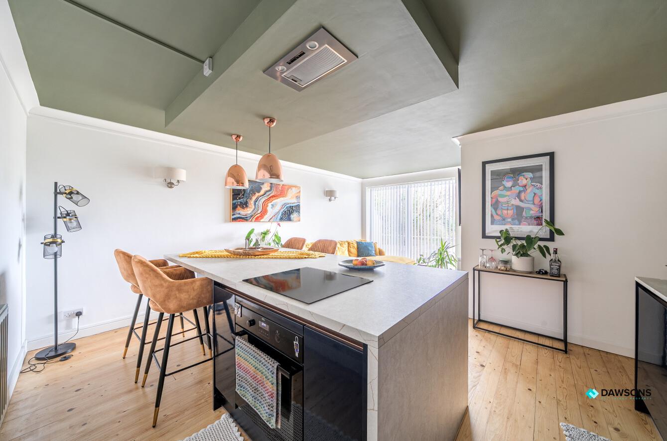 Highcliffe Court, Langland, Swansea, SA3 4TQ